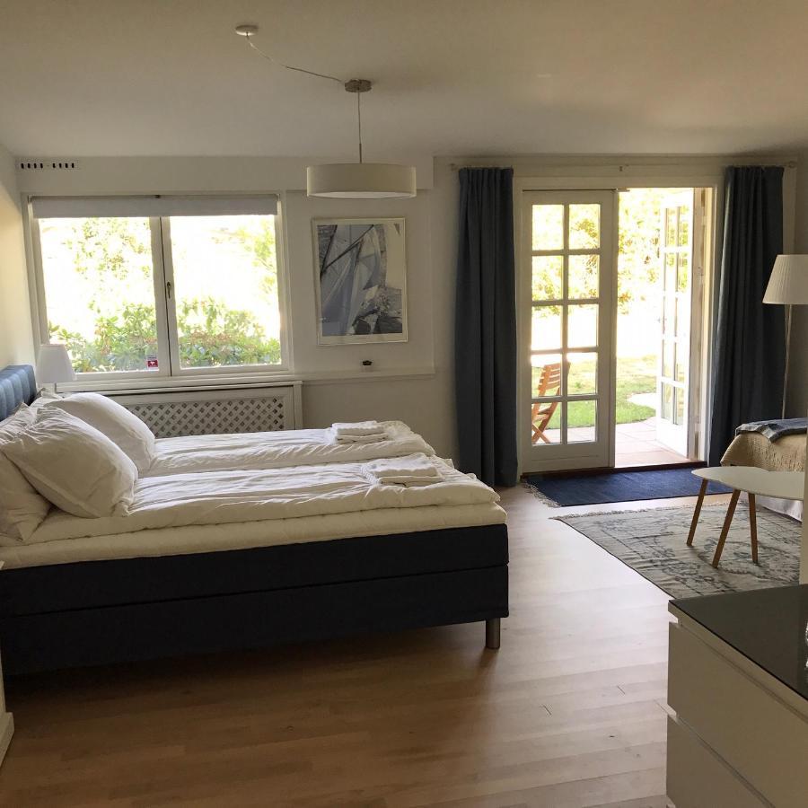 Trouville Bed & Breakfast Hornbæk Exterior foto